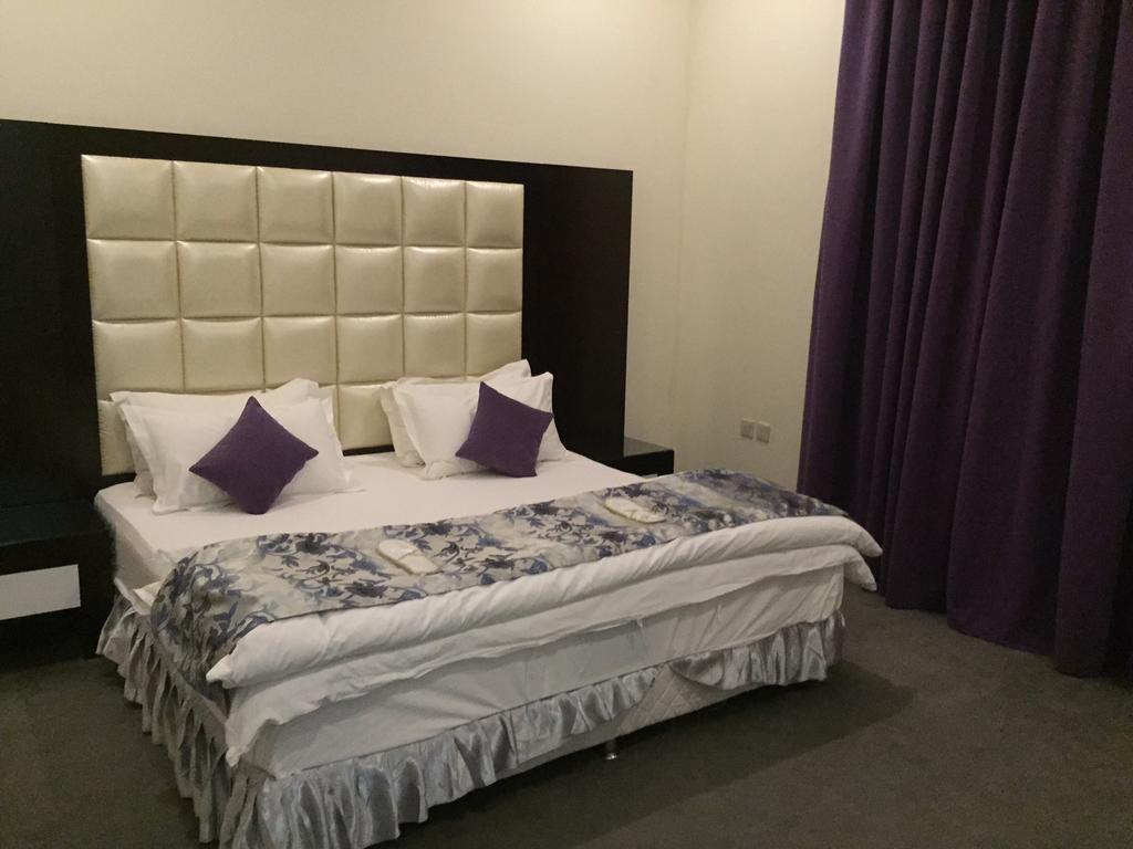 Terhal Hotel Suites Ha'il Exteriér fotografie